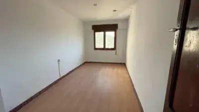 Casa centenaria con vistas a la montaña