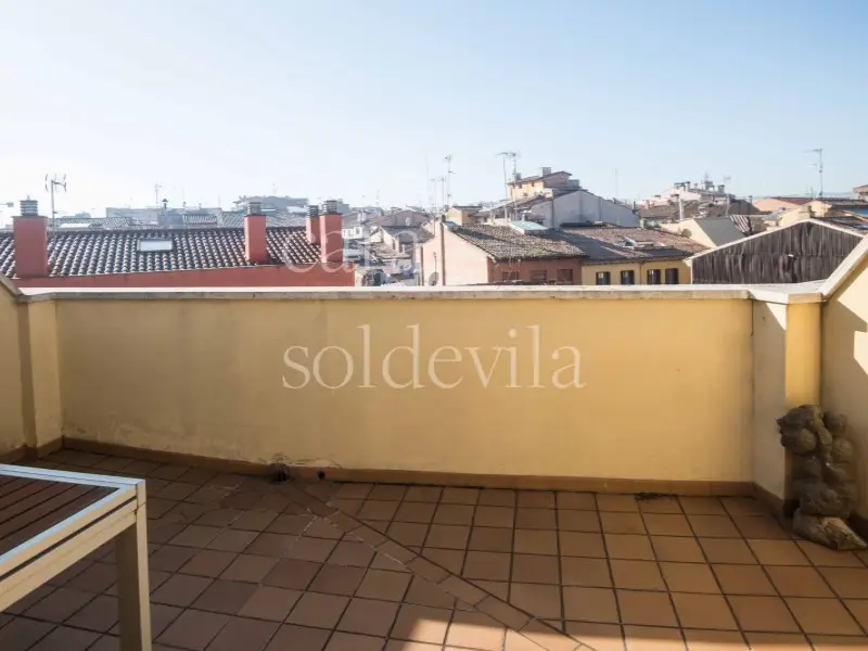 &#x41c;tico con vistas en L Hospitalet de Llobregat