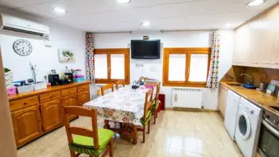 Chalet en venta en Caspe