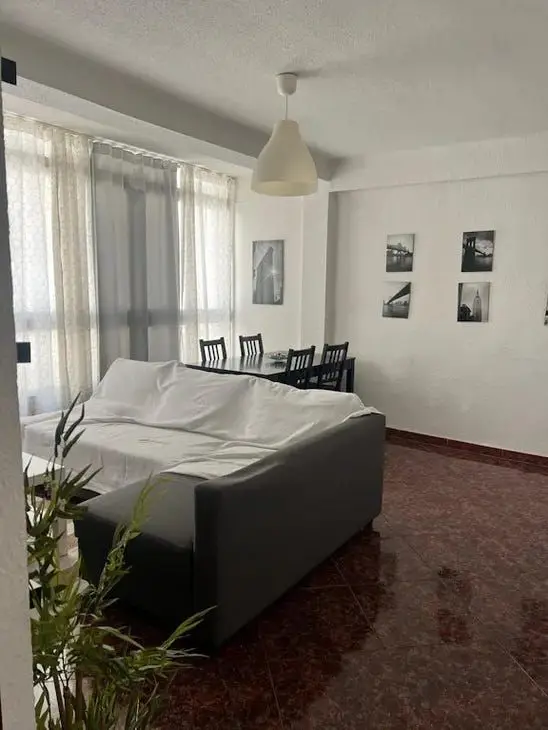 Apartamento en alquiler Malaga 1 dormitorio 1 ba
Ao