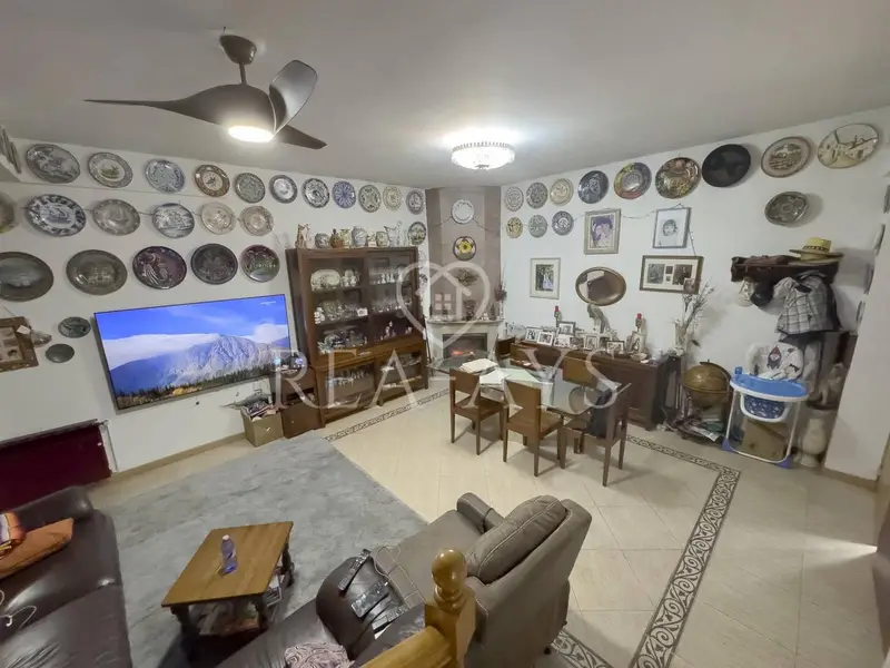 Chalet en venta en Vallirana, Barcelona