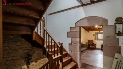 Casa de Piedra con Historia en Viernoles