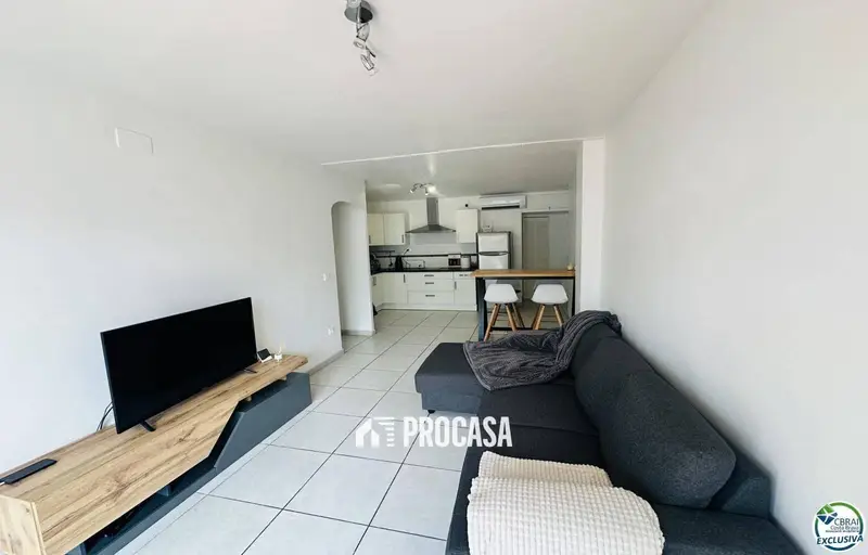 Apartamento en Empuriabrava con Amarre Privado