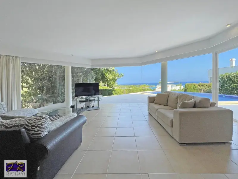 Chalet en Venta Alcanada Mallorca Vistas al Mar Piscina Spa