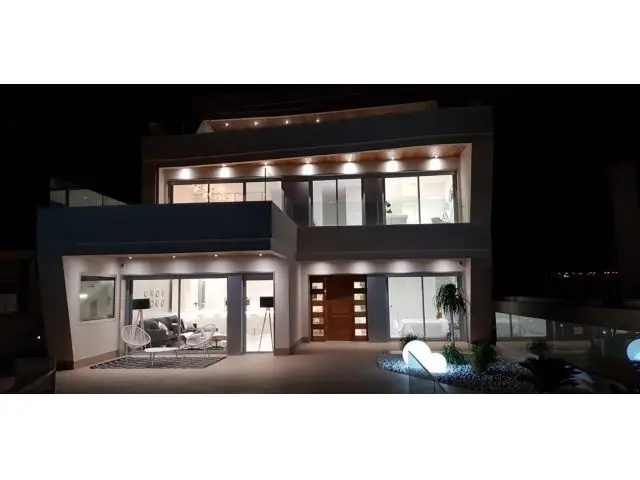 Villa de Lujo en Dehesa de Campoamor Alicante