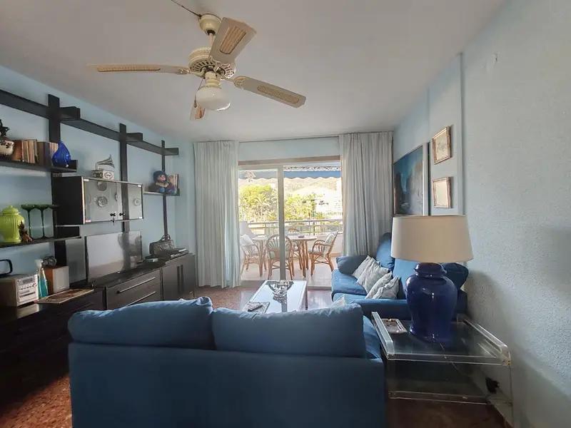 Apartamento en Cullera con Vistas al Mar y Garaje