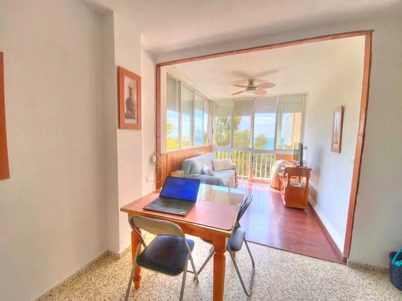 Apartamento en Benajarafe primera linea de playa reformado