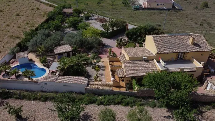 Finca de 6 Dormitorios en Venta Barbaroja Orihuela