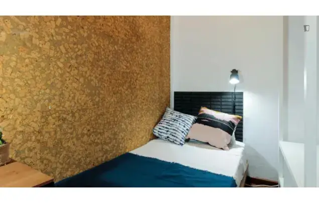 Apartamento 7 Dormitorios Barcelona Centro