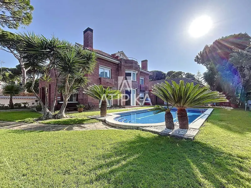Chalet en Alquiler Castelldefels La Pineda Cerca del Mar