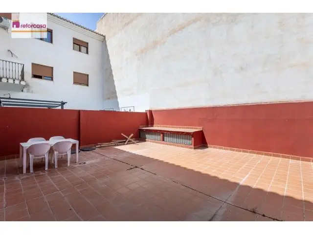 Piso con Terraza Privada en Los Ogíjares