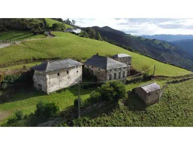 Casas de Piedra en Leiriella Asturias para Reformar