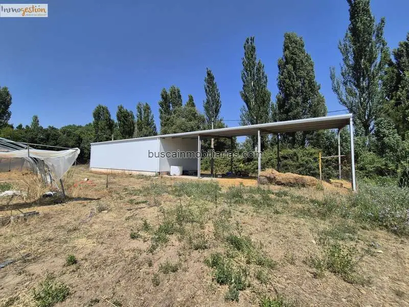 Nave Industrial 150m2 con 9010m2 de Terreno en Venta