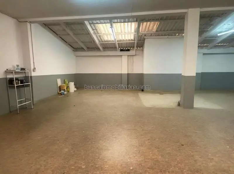 Local Comercial en Venta Canals Mas de 250m2