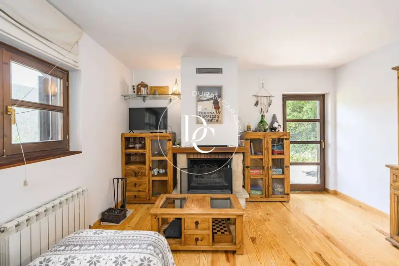 Apartamento en La Molina con Vistas a la Montaña y Licencia Turistica