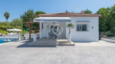 Villa de Lujo en Cártama 600m2 2500m2 Parcela Piscina Barbacoa