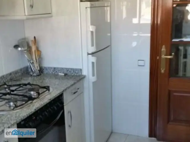Alquiler Piso Ascensor Valdenoja La Pereda Hasta Junio