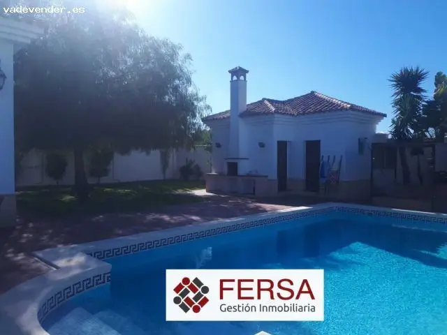 ALQUILER ANUAL DE FANTASTICO CHALET EN UNA SOLA PLANTA EN EL CAMINO VIEJO DE ROTA El Puerto de Santa María