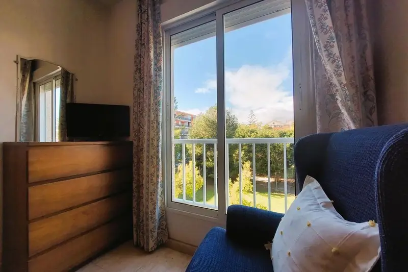 Bonito apartamento 2 dormitorios con piscina al lado del mar