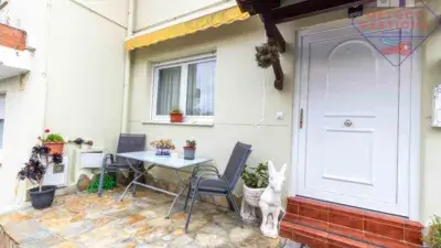 Casa Adosada en Cuchia Cantabria 5 Dormitorios Jardin Privado