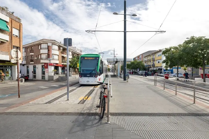 Venta Local Comercial Armilla 60m2 Centro Comercial