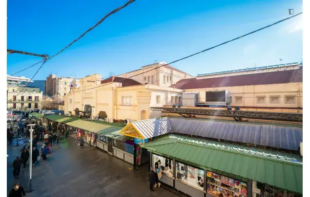 Apartamento 8 Dormitorios L'Hospitalet de Llobregat