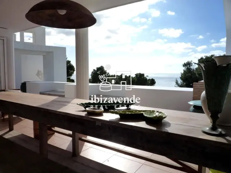 Adosado en Roca Llisa con Piscina Privada y Vistas al Mar