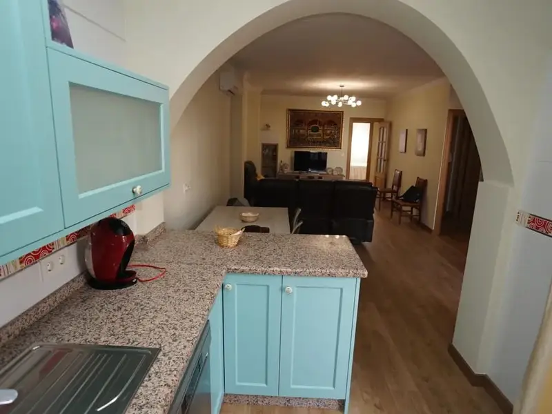 Apartamento en Venta Orgiva 4 Dormitorios 1 Baño 150m2