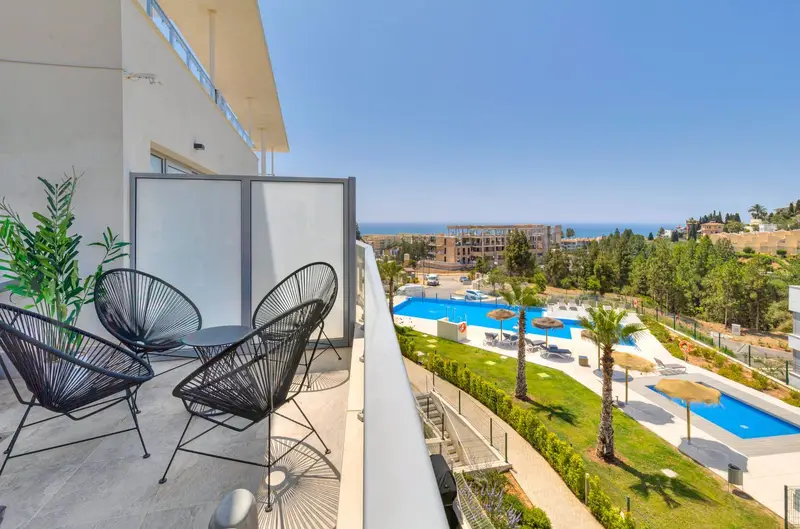 Apartamento 3 Dormitorios Mijas Costa Vistas al Mar Piscina Gym