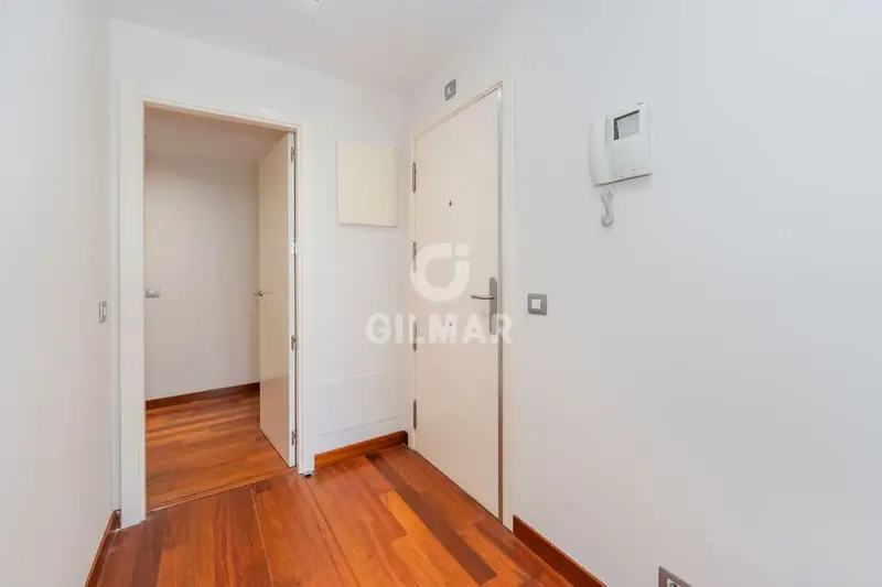 Alquiler Piso Lujo Conde Orgaz Madrid 2 Dormitorios Terraza