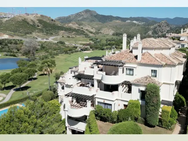 Piso de 2 Dormitorios en venta Benahavis, España