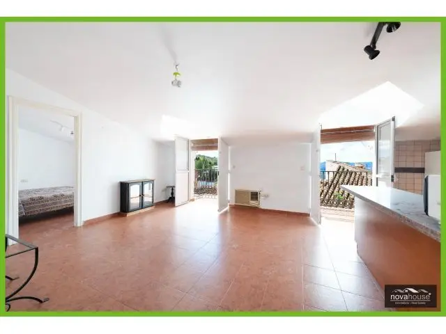 Precioso Apartamento con 3 Terrazas en Alcaucín