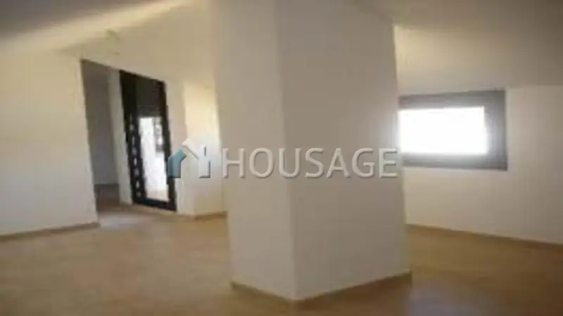Piso en venta Sallent necesita saneamiento