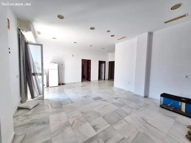 Local Comercial en Cadiz 124m2 Seminuevo Excelente Ubicacion