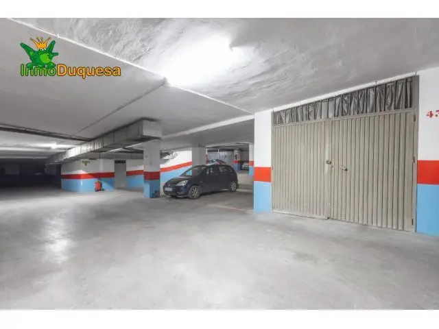 Garaje Cerrado en Venta Arabial Granada Zona Recogidas