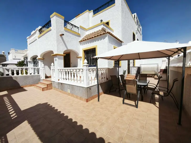 Duplex con Piscina en Orihuela Costa 3 Dormitorios 2 Baños