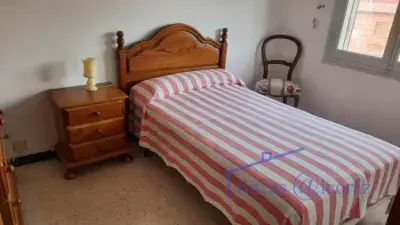 Piso en Venta en Ayerbe 3 Dormitorios Cerca Colegios