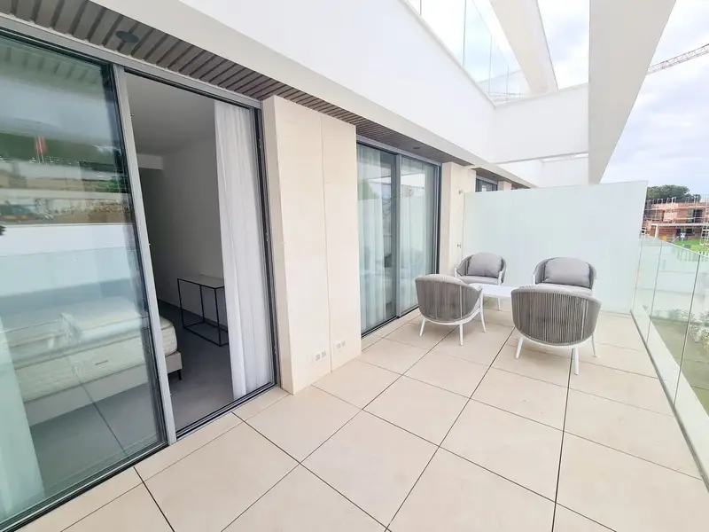 Apartamento 2 Dormitorios Alquiler Elviria Marbella
