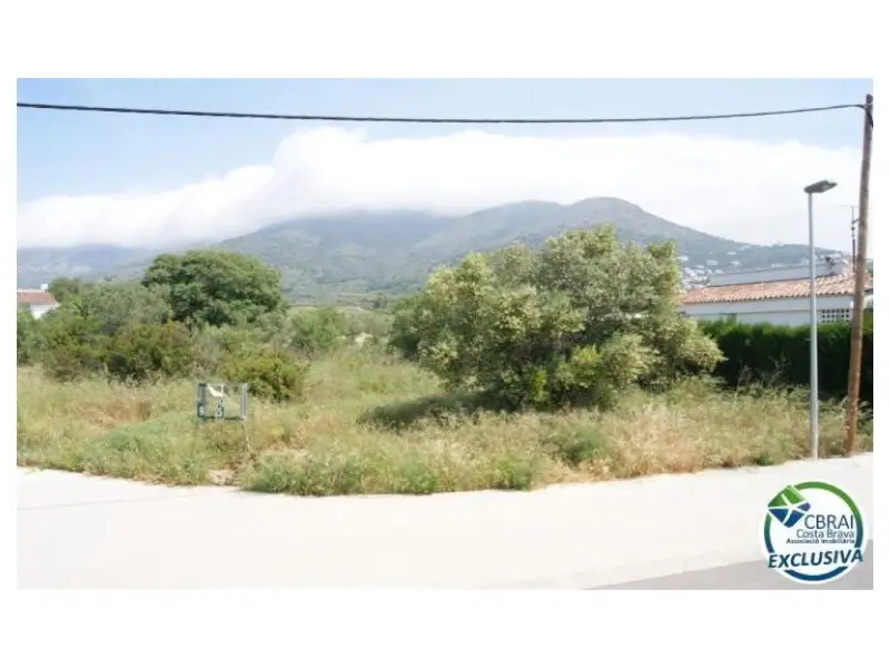 Venta Solar Centenys 522m²  Residencial Dos Plantas