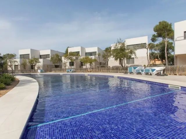 Casa Villa 4 Dormitorios Alquiler Llafranc Espaa