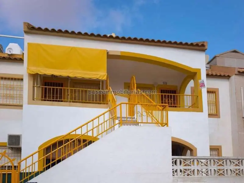 Apartamento en Venta Torrevieja 2 Dormitorios Solarium Privado