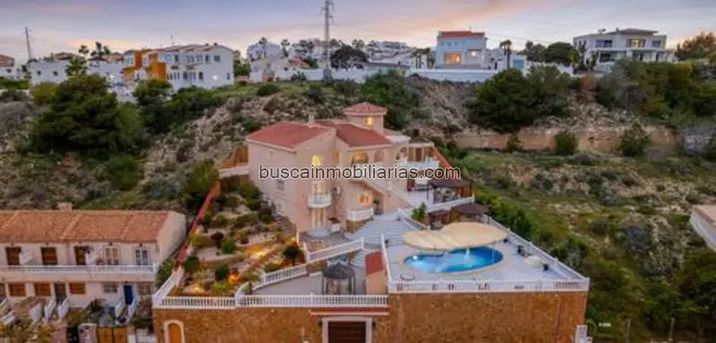 Villa en Venta Quesada 7 Dormitorios 6 Banos Piscina Privada