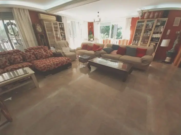 Villa de 5 Dormitorios en Venta cerca de Alfaz del Pi