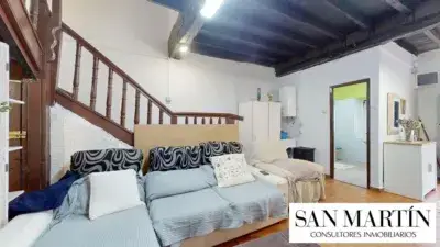 Casa adosada en venta en Barrio de los Labarces, 145