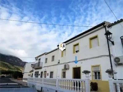 Casa Rural con Invernadero y Jardín en Las Casillas