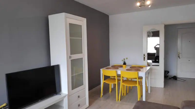 Venta Piso con trastero en Playamar, Torremolinos - Ref: SCW673