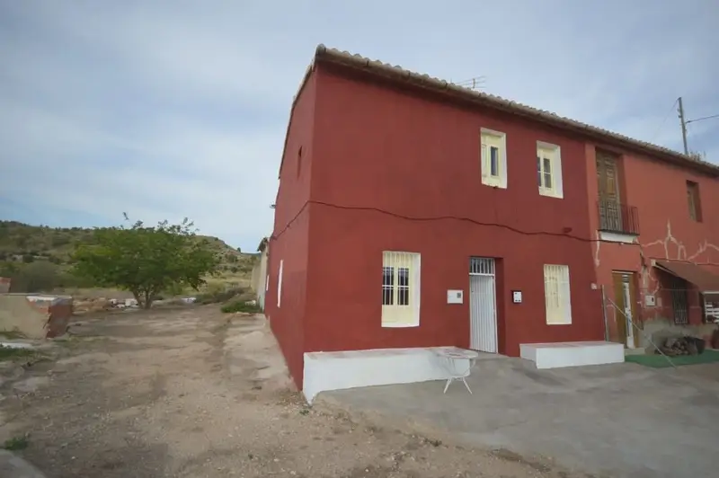 Finca Rustica en Petrer Alicante con Piscina