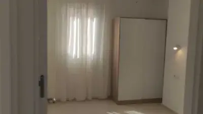 Alquiler Piso Reformado 90m2 Carmona Centro 3 Habitaciones