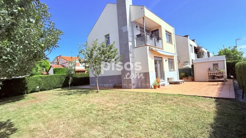 Casa en venta en Calle del Monte, 3