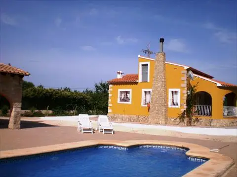 Casa-Villa de 3 Dormitorios alquiler Jalón Xaló, España